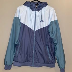 Nike Windrunner Jacket - Large